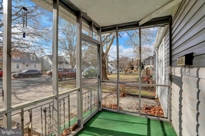 Property Photo:  801 Lafayette Street  MD 21078 