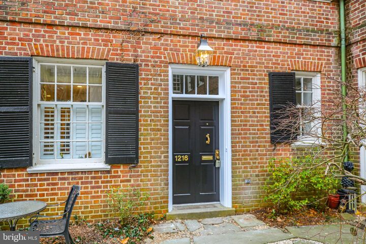 Property Photo:  1216 Sophia Street  VA 22401 