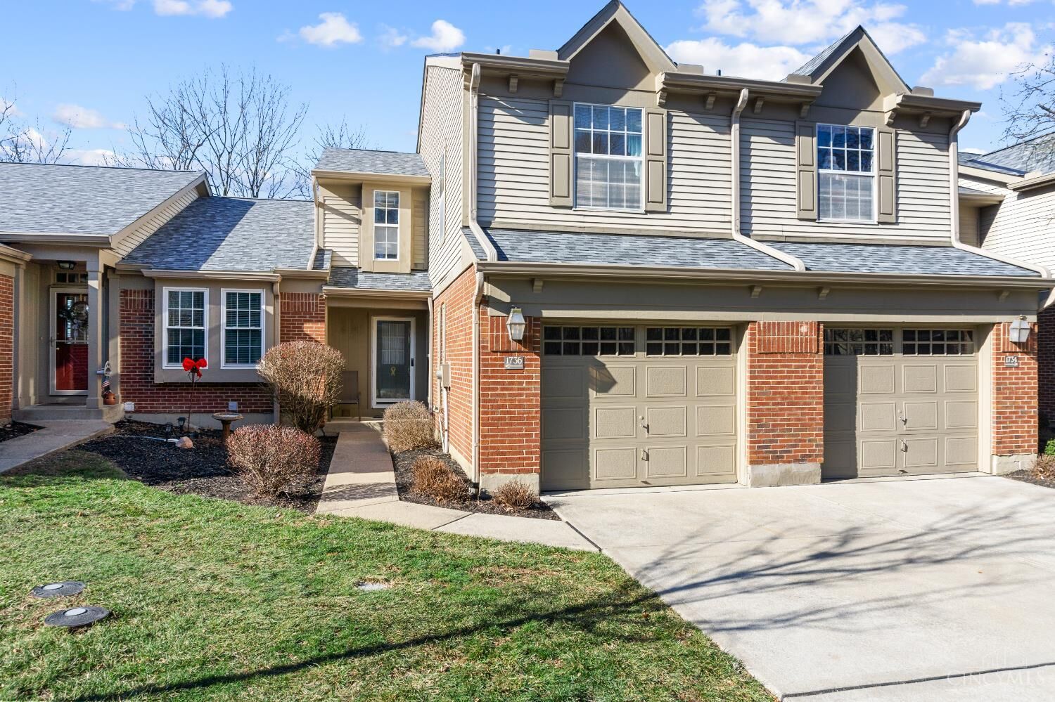 Property Photo:  1736 Emerald Glade Lane  OH 45255 