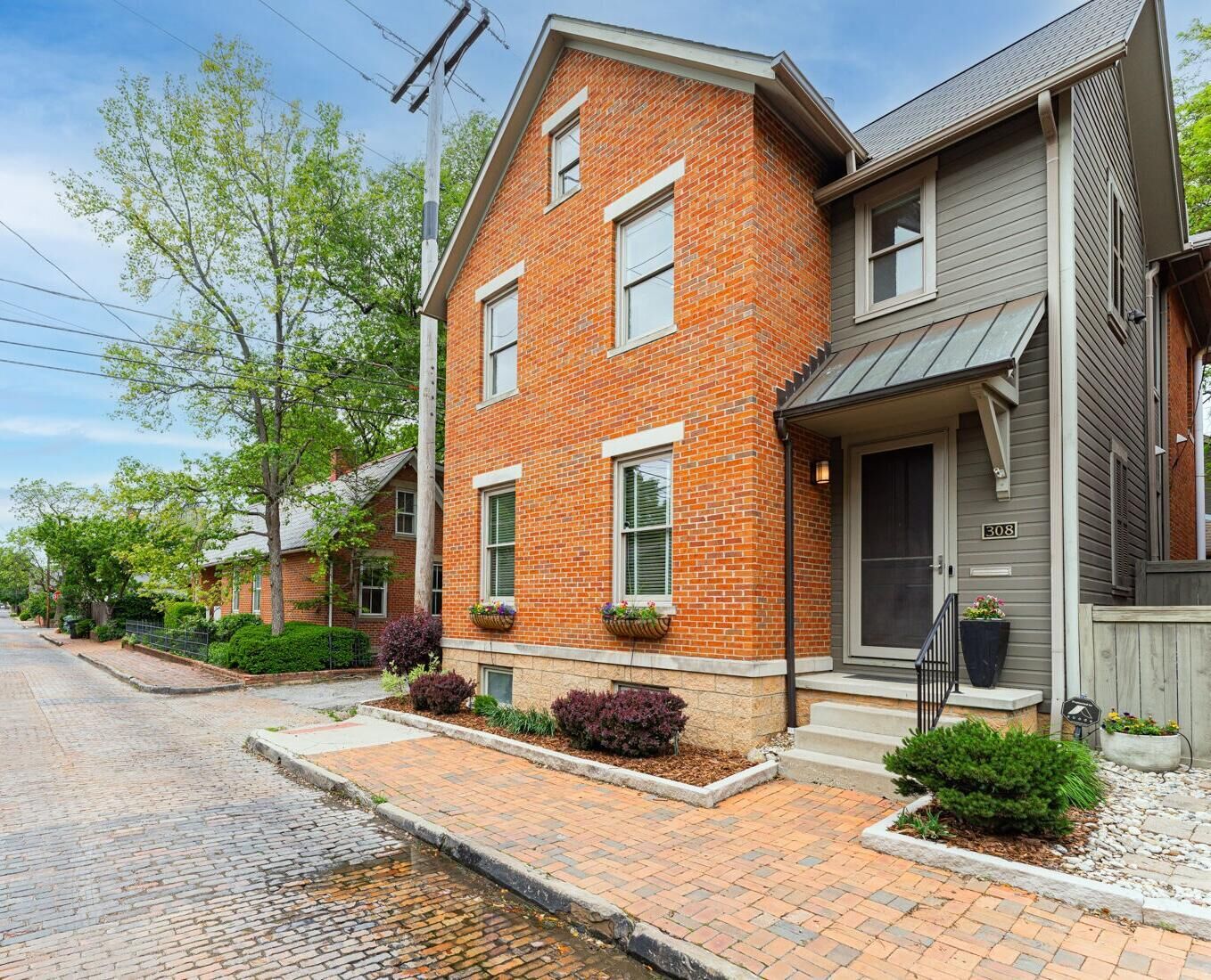 Property Photo:  308 Jackson Street  OH 43206 