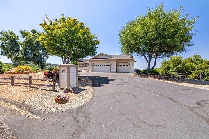 Property Photo:  15595 Curtis Cir  CA 95370 