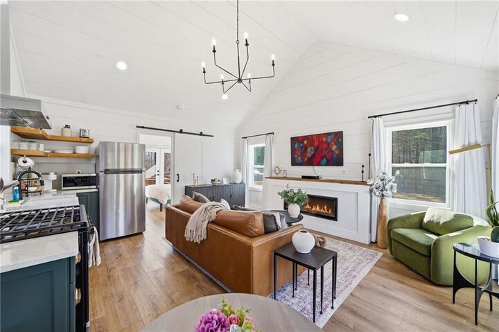 Property Photo:  300 Burbano Creekside Landing  GA 30175 