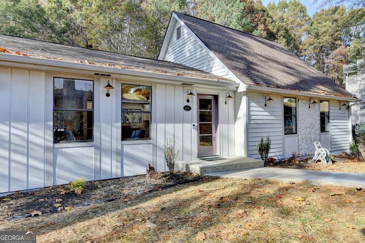 Property Photo:  115 Ansley Court  GA 30076 