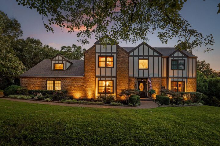 Property Photo: 7819 Stonehenge Drive TN 37421