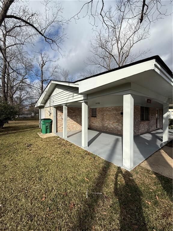 Property Photo:  301 Pecan Street  LA 71483 