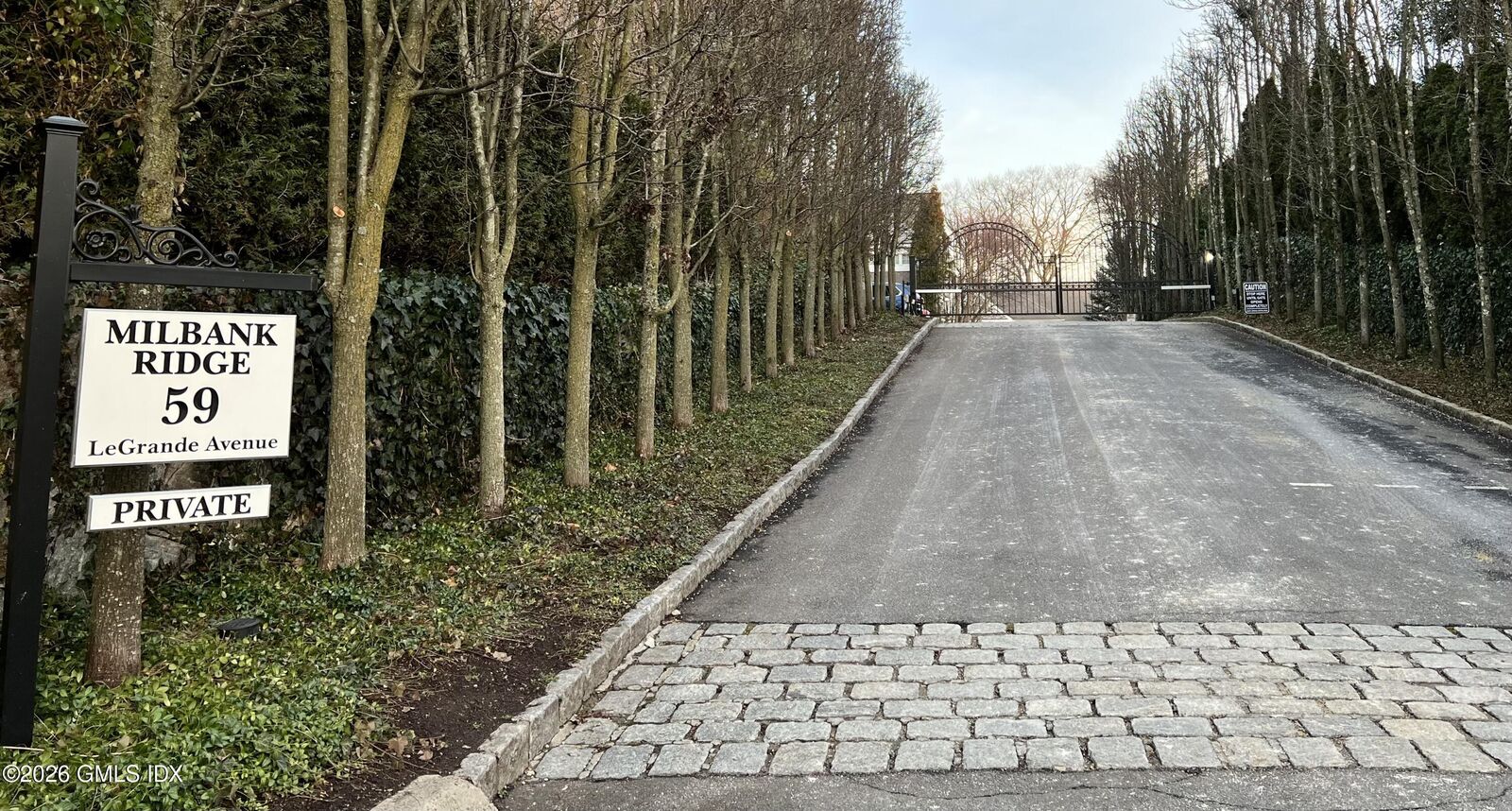 Property Photo:  59 Le Grande Avenue 7  CT 06830 