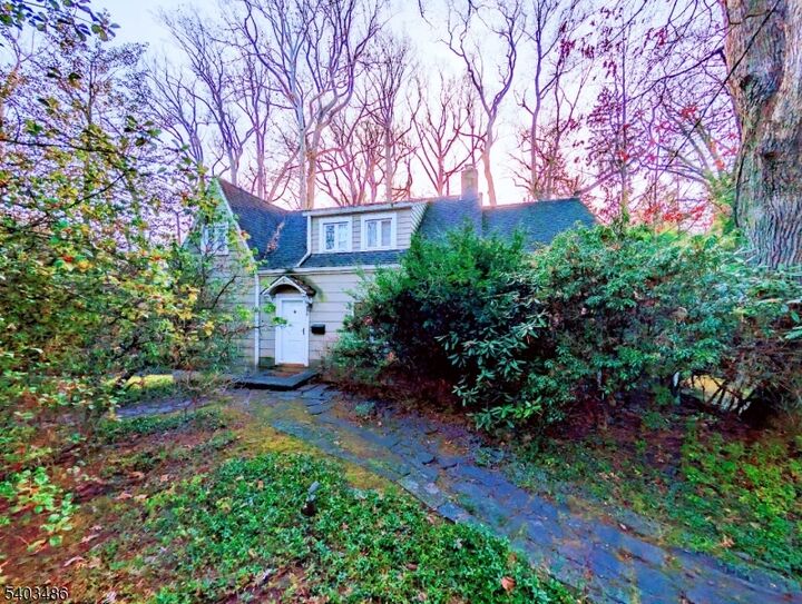 Property Photo: 296 Glen Ave NJ 07078