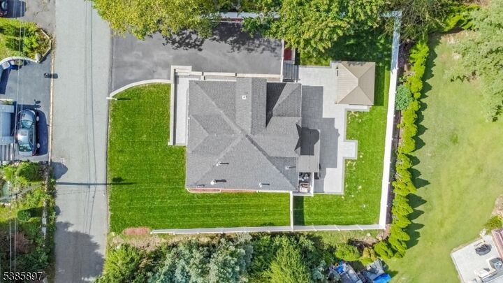 Property Photo:  82 Pocohontas Path  NJ 07035 