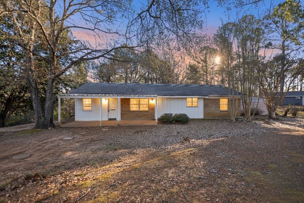Property Photo:  10715 S Cr 461  TX 75667 