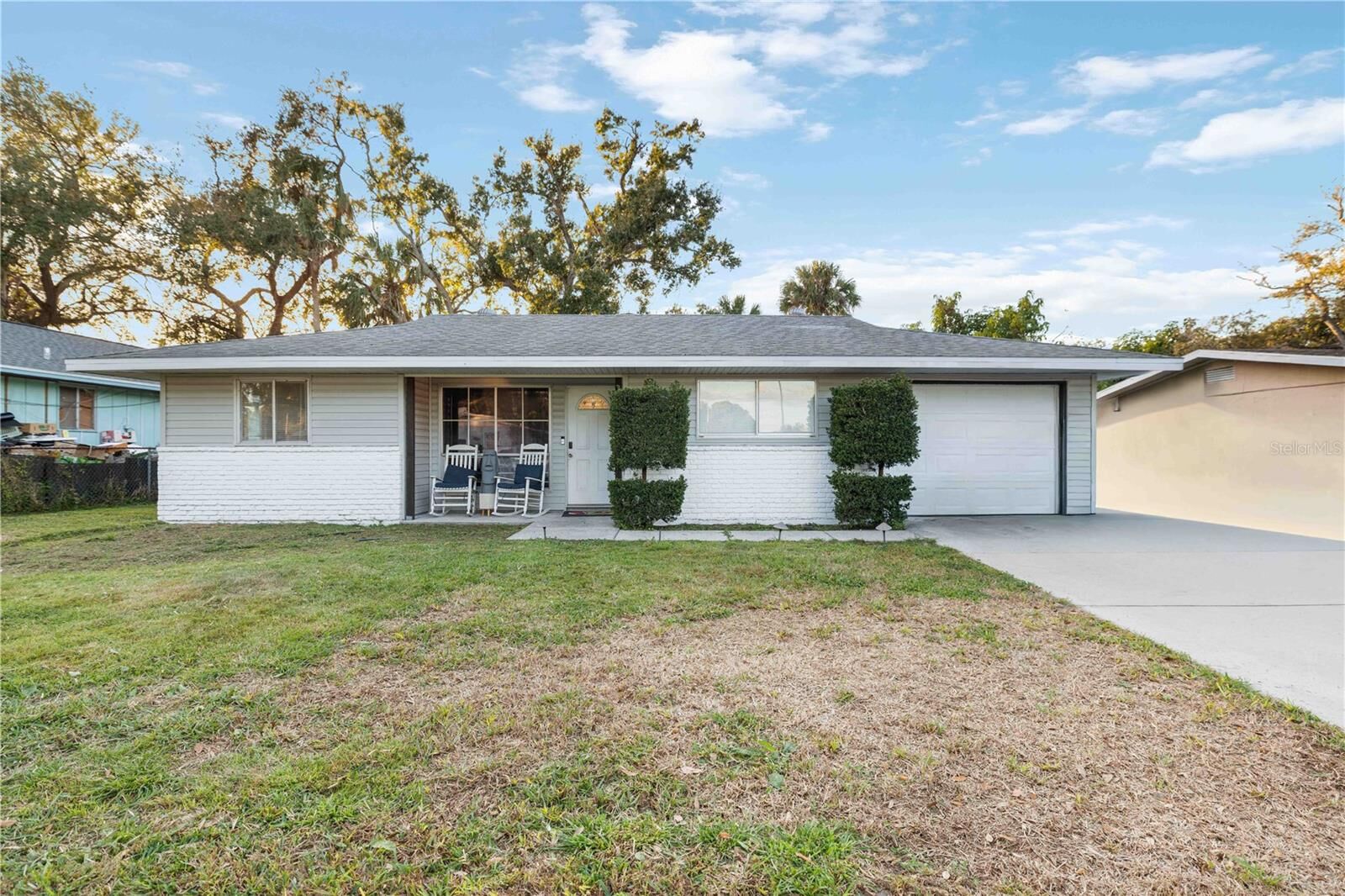 Property Photo: 2508 18th Street E FL 34208