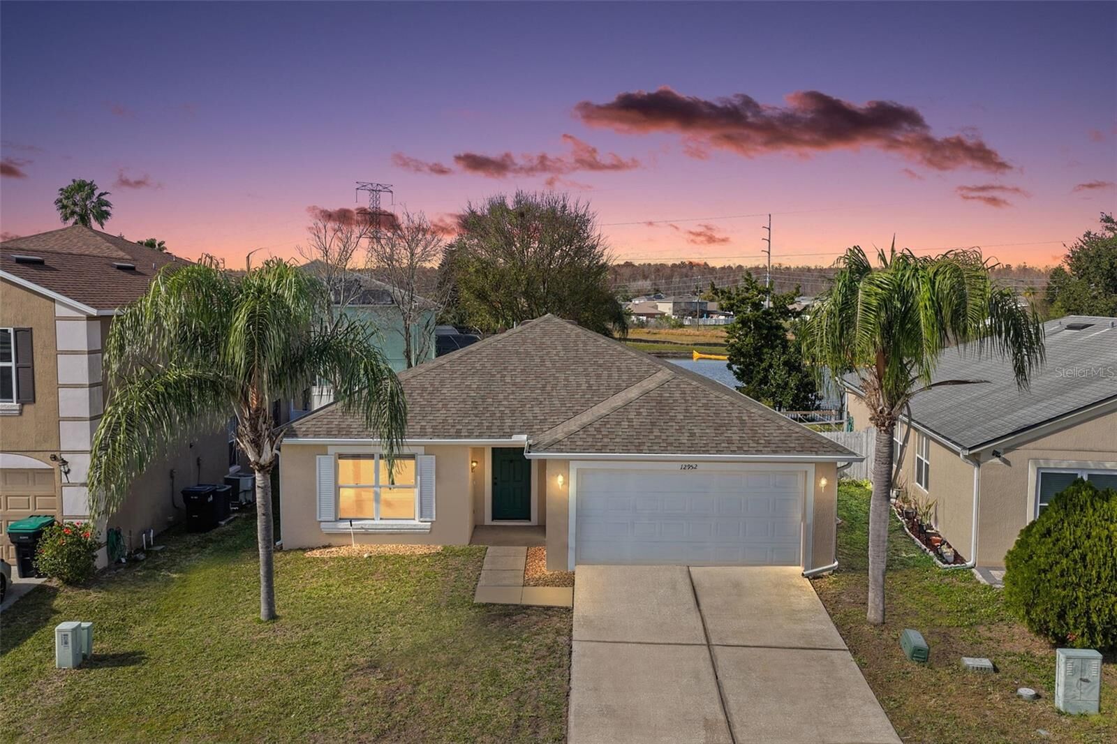 Property Photo:  12952 Los Alamitos  FL 32837 