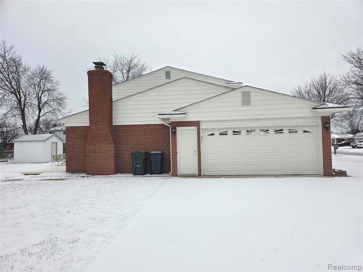 Property Photo:  36117 Del Ray Drive  MI 48310 4536 