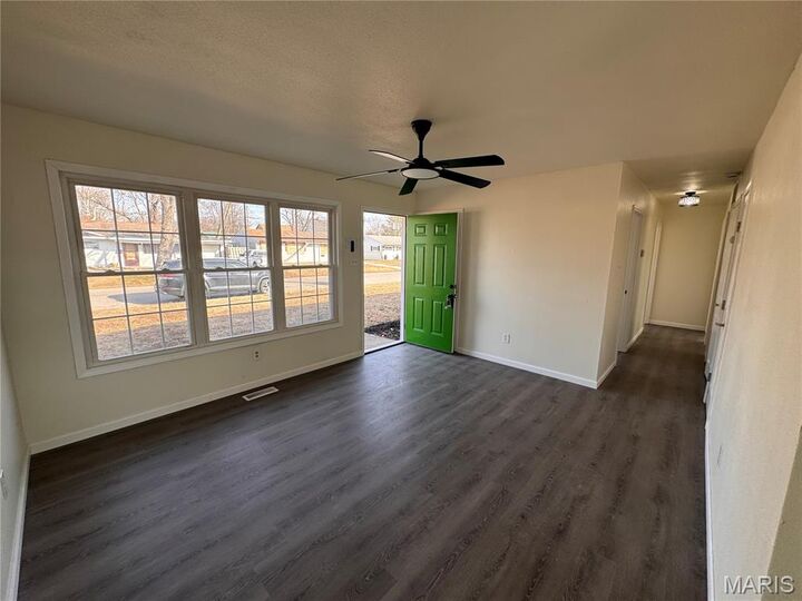 Property Photo:  1528 Andrews Drive  IL 62206 