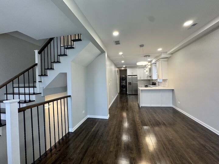 Property Photo:  4904 W 31st Street  IL 60804 