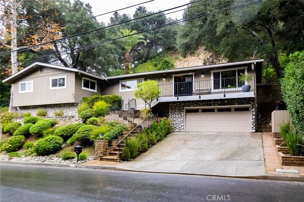 Property Photo:  19 Hidden Valley Rd.  CA 91016 