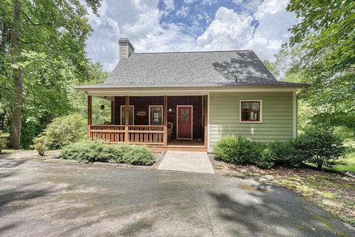 Property Photo:  105 Evergreen Road  GA 30546 