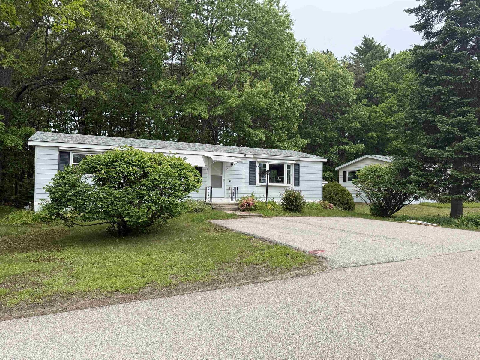 Property Photo: 22 Fairfield Drive NH 03301