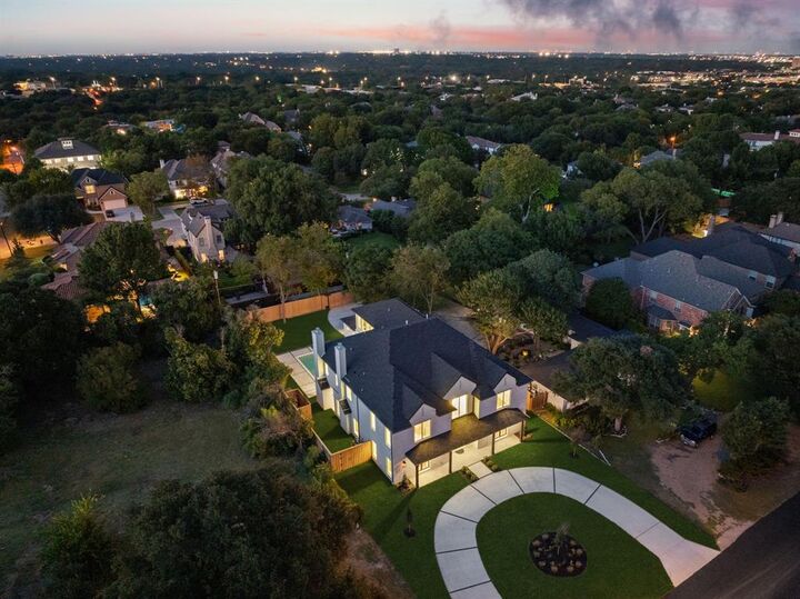 Property Photo: 6437 Churchill Way TX 75230