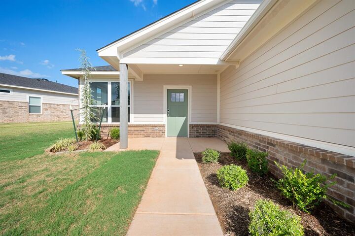 Property Photo: 18020 Anthem Boulevard OK 73012
