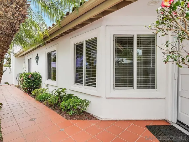 Property Photo:  4708 Galicia Way  CA 92056 