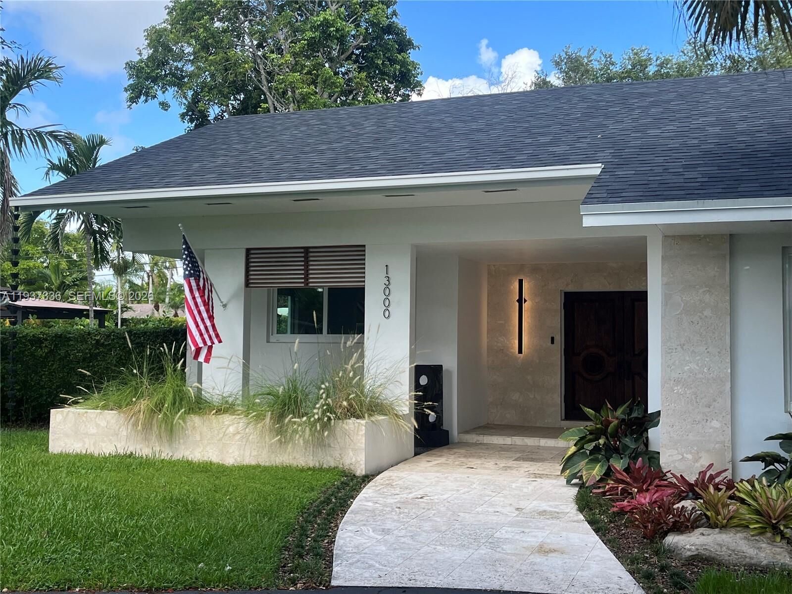 Property Photo: 13000 SW 69th Ct FL 33156