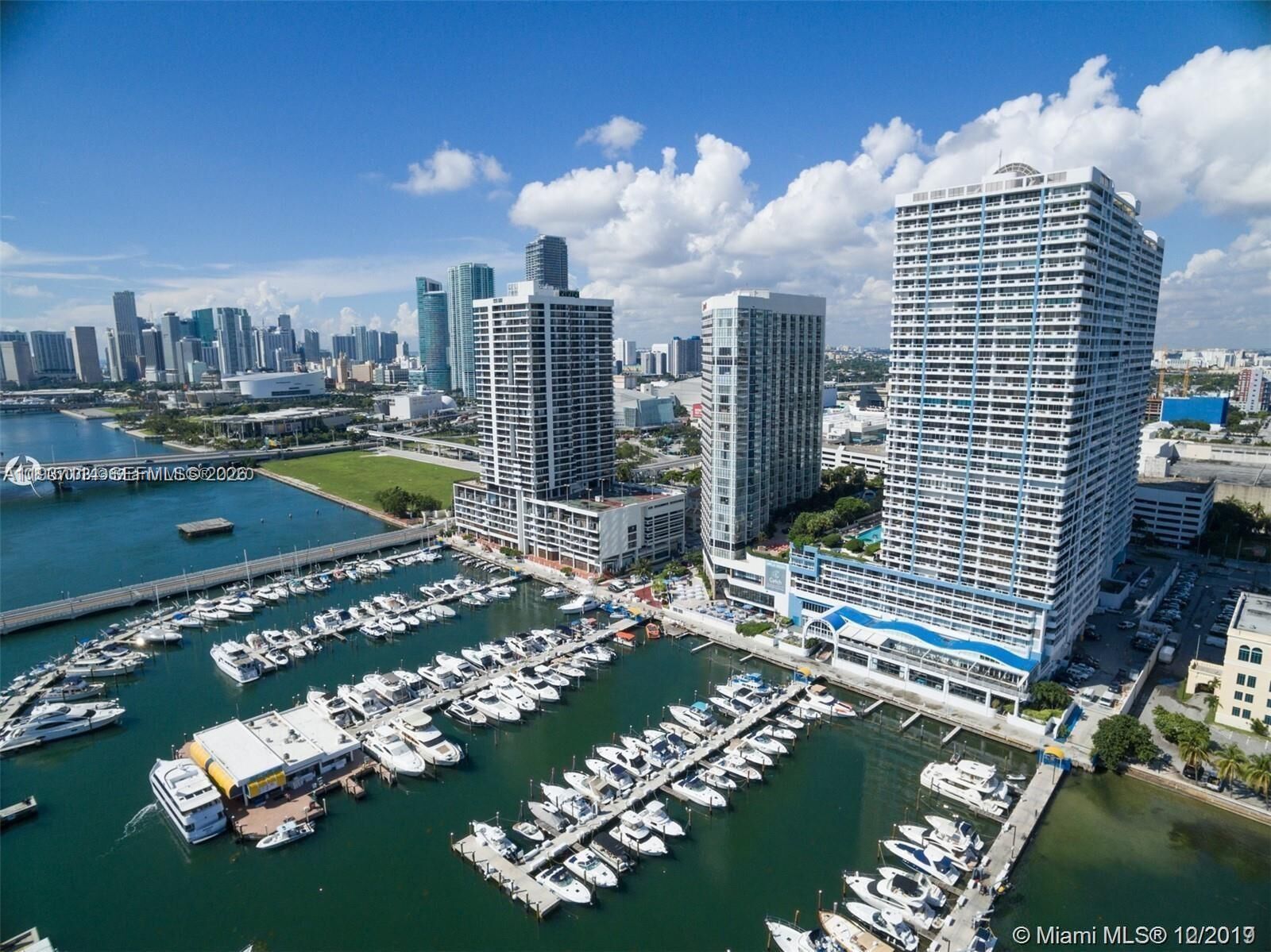 Property Photo:  1717 N Bayshore Dr A-1439  FL 33132 