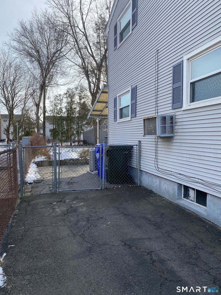 Property Photo: 27 Jerry Road CT 06118