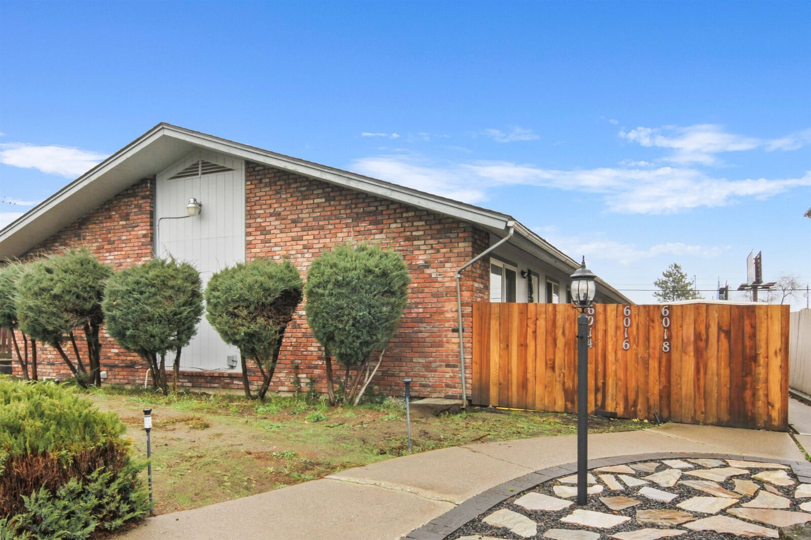 Property Photo:  6016 N Atlantic St  WA 99205 