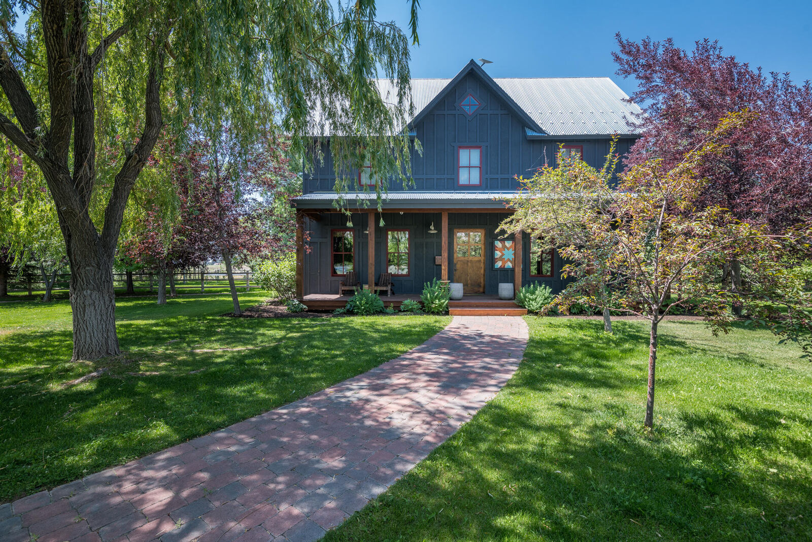 Property Photo:  95 Freedom Loop  ID 83313 