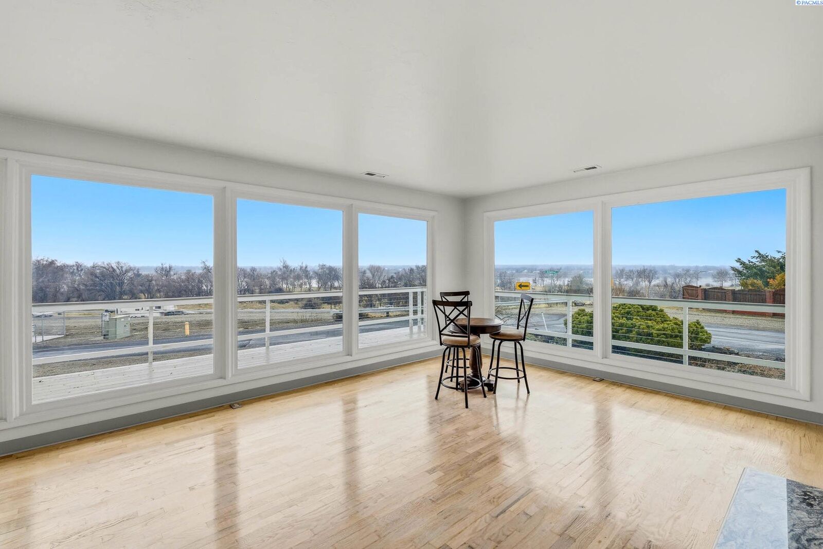 Property Photo:  5805 W Arrowhead. Ave  WA 99336 