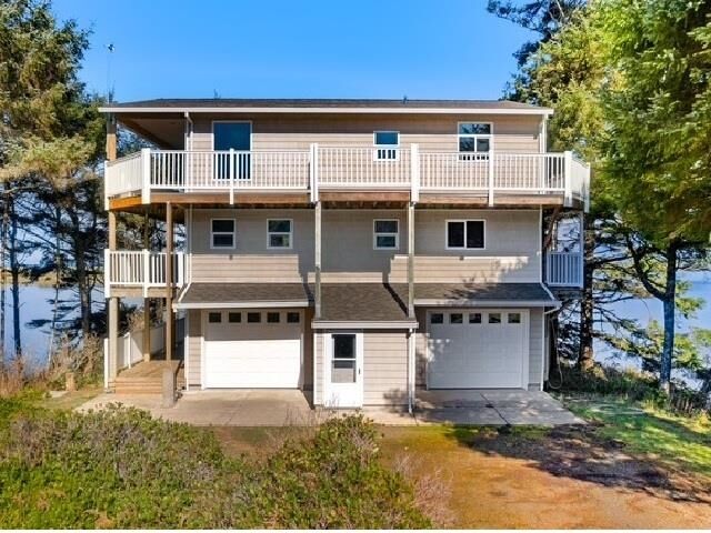 Property Photo:  6080 7th St NW  OR 97141 