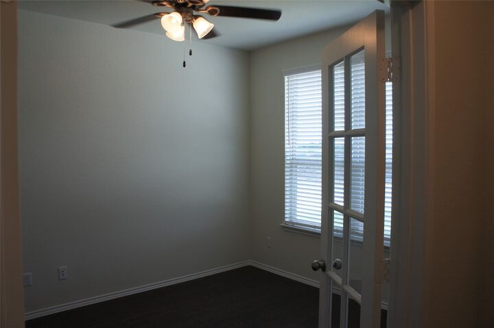 Property Photo: 1612 Cliffbrake Way TX 78626