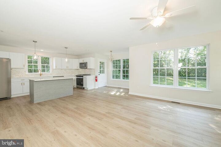 Property Photo:  15 S Academy Street  NJ 08028 