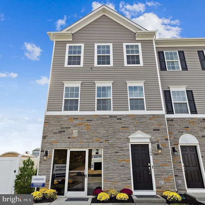 Property Photo:  277 Macoun Way  NJ 08028 