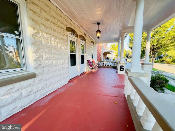Property Photo:  814 E Cherry Street  NJ 08360 