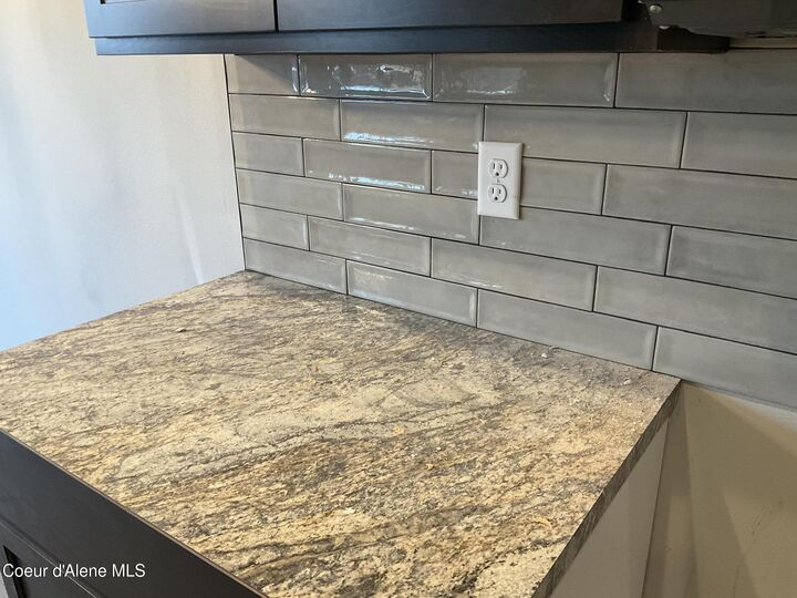 Property Photo:  159 S Treeline St  WA 99001 