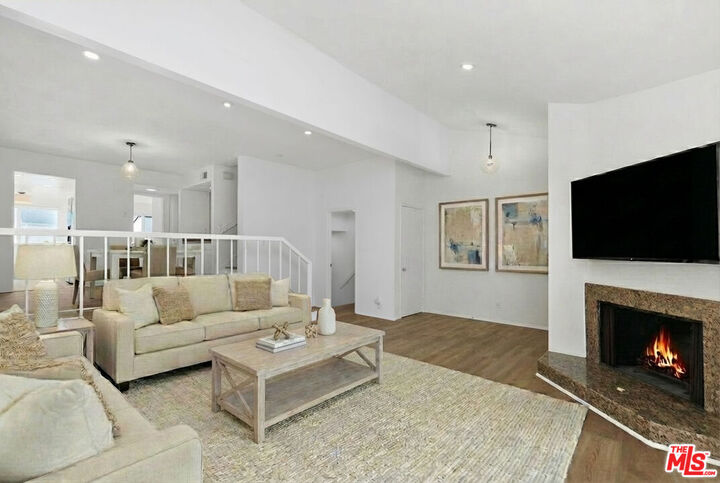 Property Photo:  1550 Palisades Dr  CA 90272 