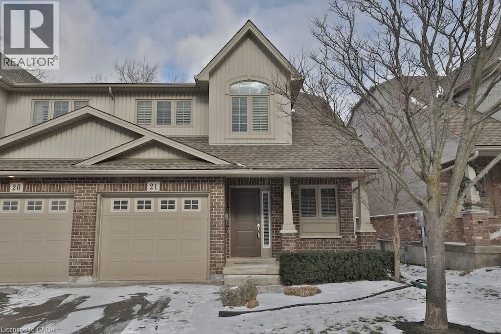 Property Photo:  7 Gibson Place 21  ON L2R 0A3 