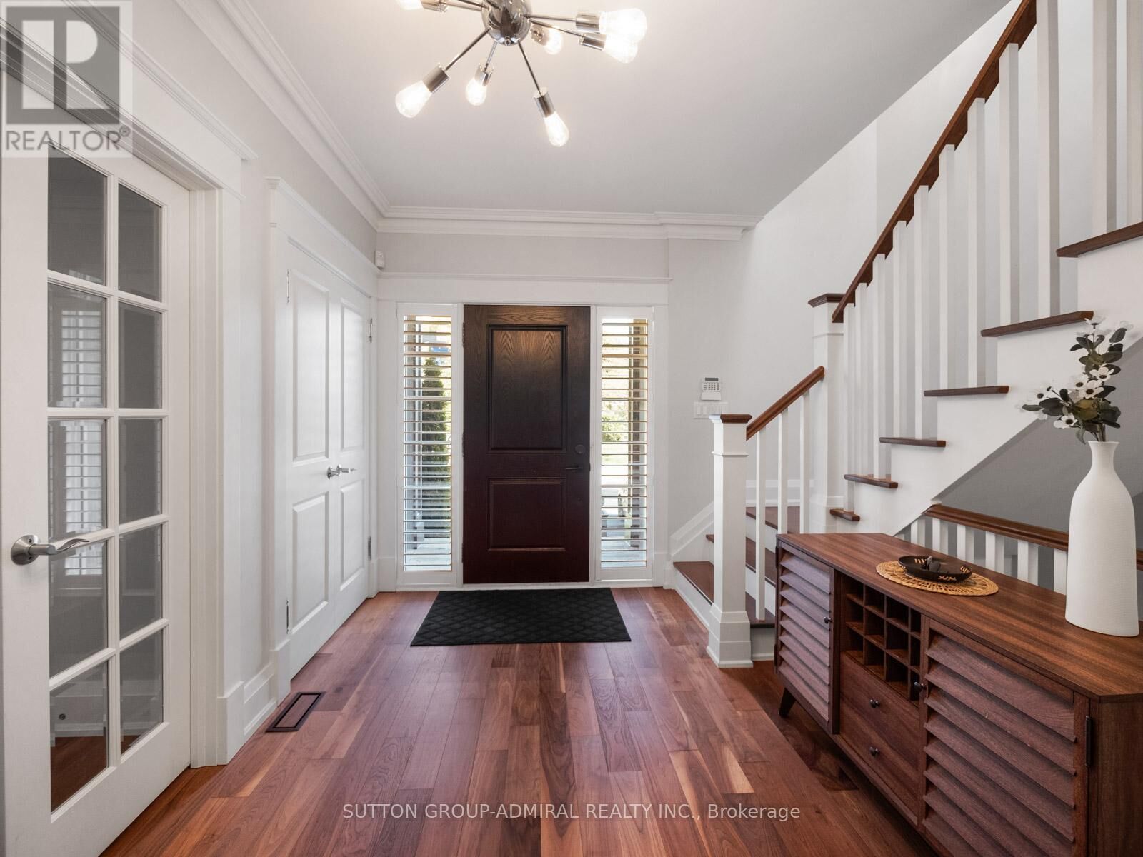 Property Photo:  26 Puckeridge Crescent  ON M9B 3A2 