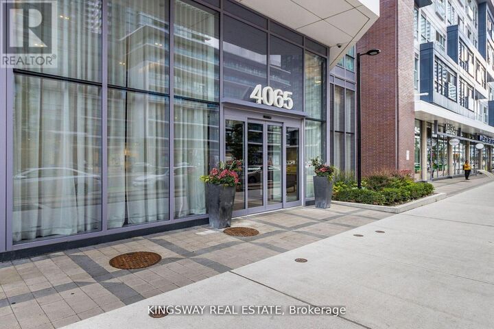 Property Photo:  4065 Confederation Parkway 3311  ON L5B 0L4 