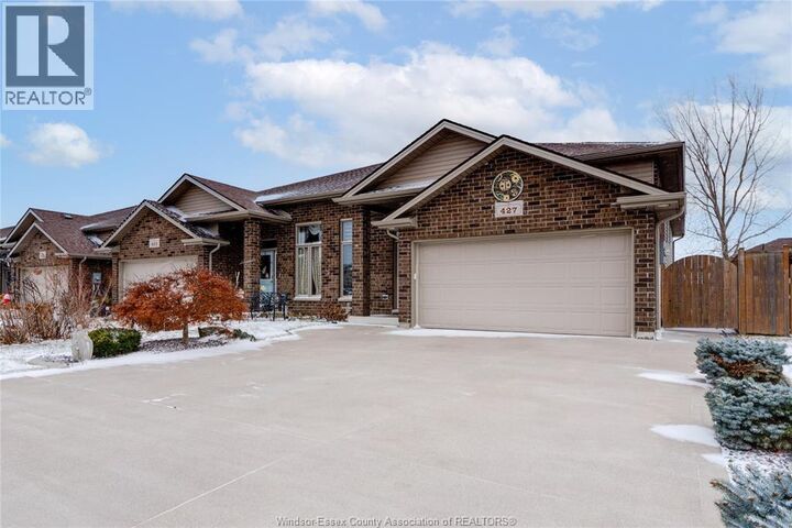 Property Photo: 427 Rosewood Drive ON N8L 1B9