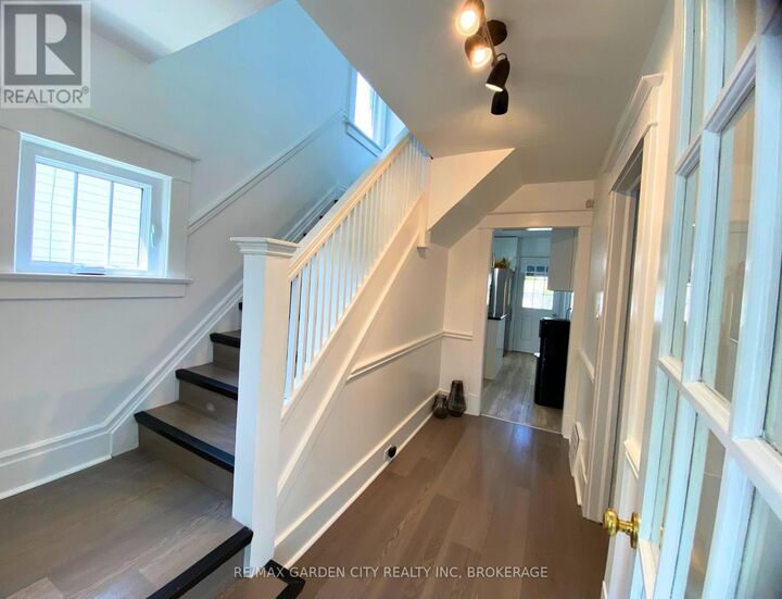 Property Photo:  243 Geneva Street  ON L2R 4R2 