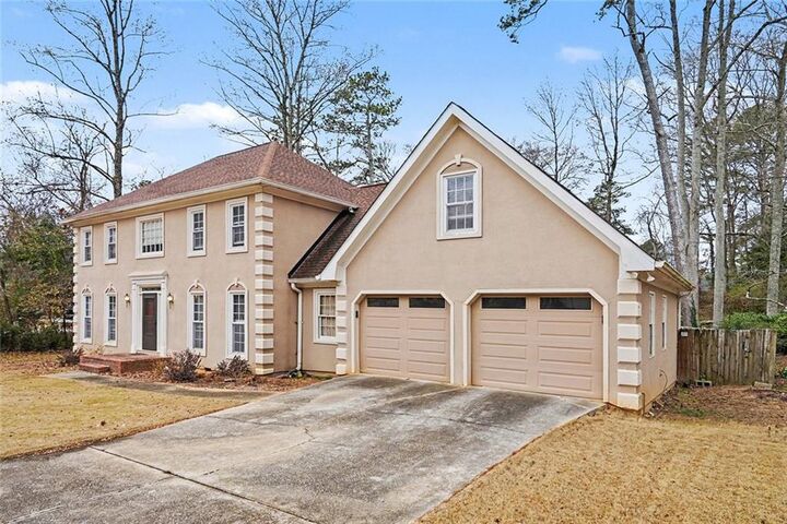 Property Photo:  1033 Chestnut Hill Circle SW  GA 30064 