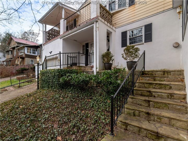 Property Photo:  1010 Forest Road  WV 25314 