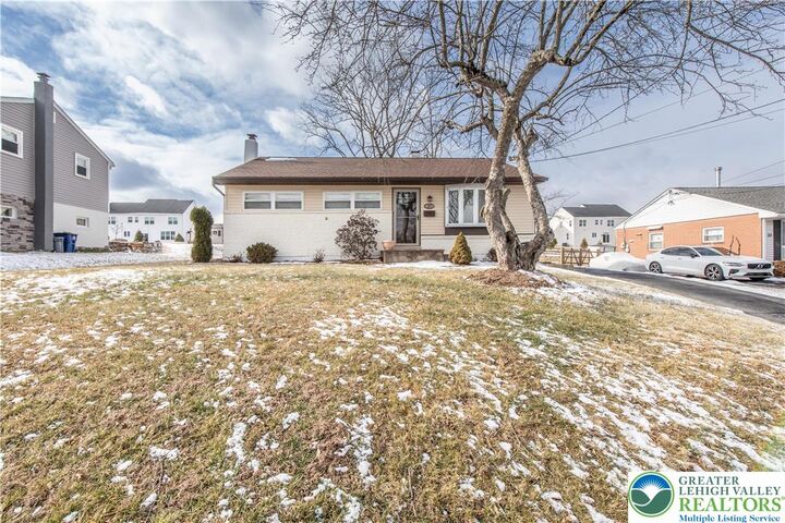 Property Photo:  107 9th Street  PA 18036 