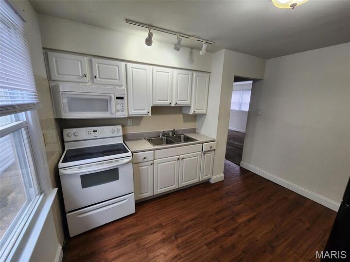 Property Photo:  6531 Mount Avenue  MO 63121 