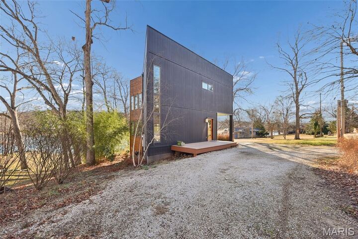 Property Photo: 6252 N Lakeshore Drive MO 63051