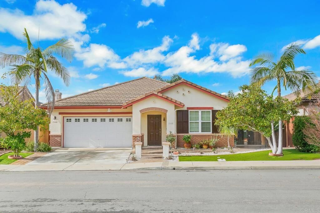 Property Photo:  1548 Loma Alta  CA 92069 