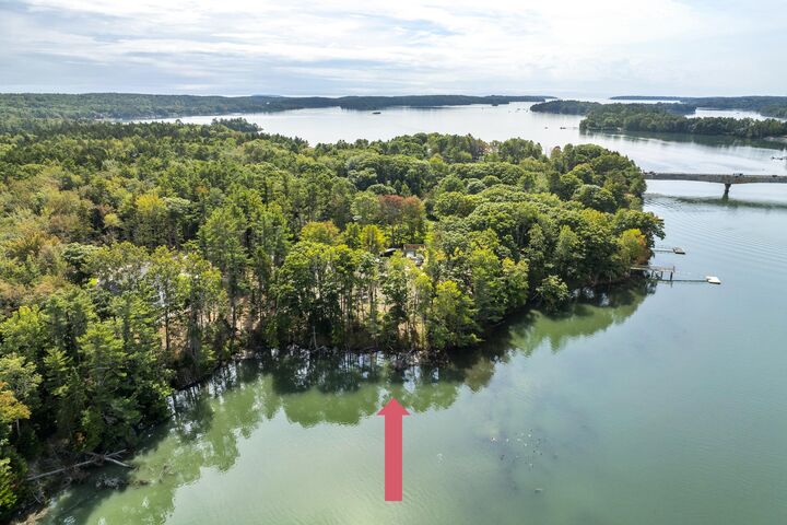 Property Photo:  30 Driftwood Tide Lane  ME 04079 