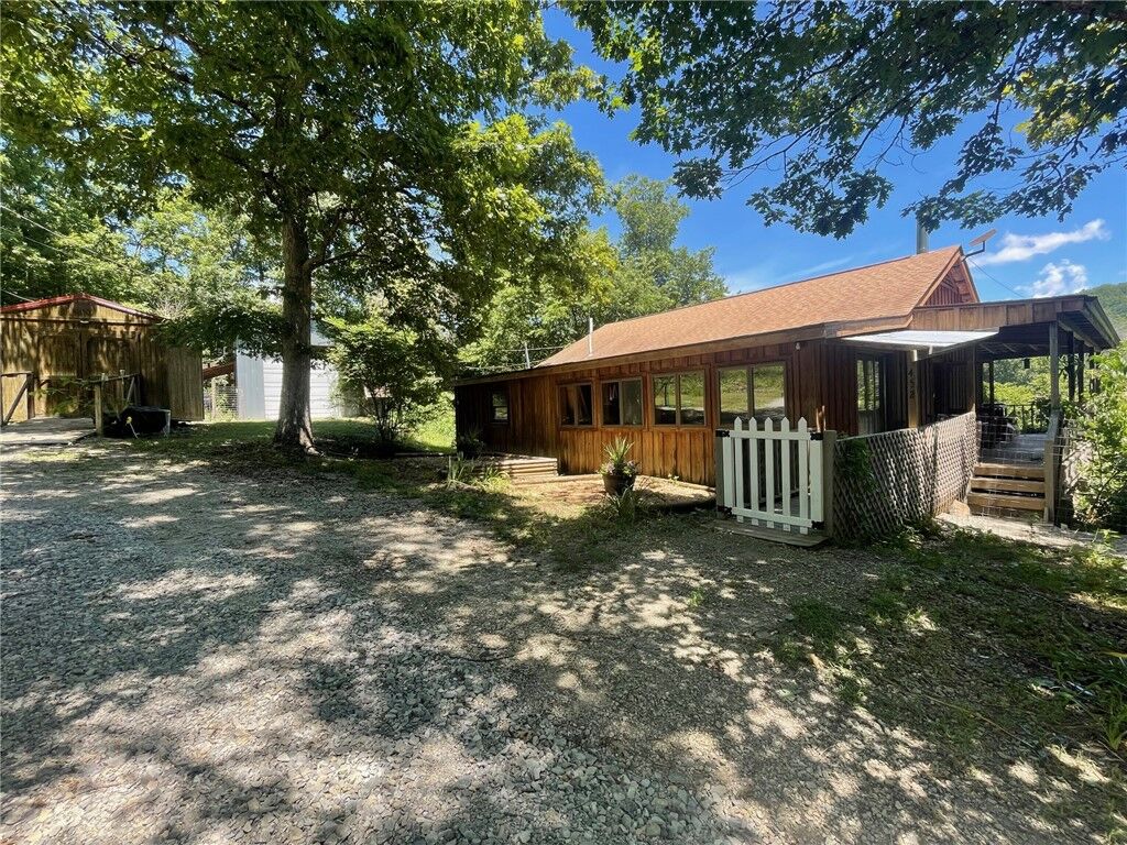 Property Photo: 452 Marion County 3048 AR 72687